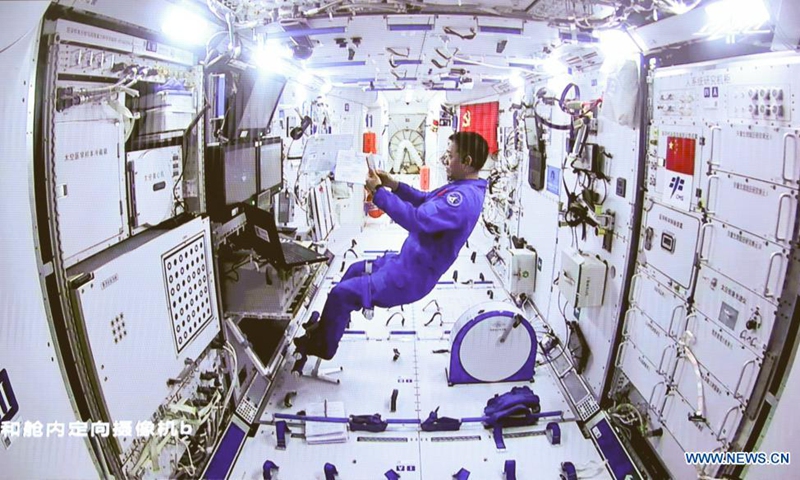 Космическая станция Китая переработала 66 литров мочи