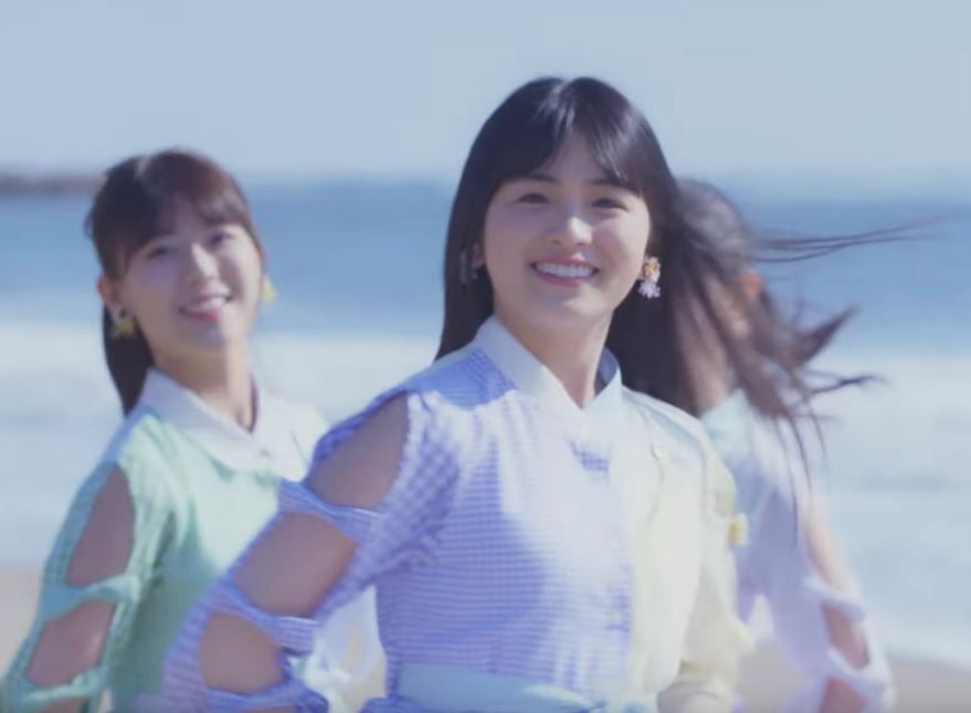 Промоушен нового сингла Nogizaka46 в самом разгаре